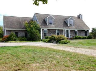24 Sakonnet Point Rd, Little Compton, RI 02837