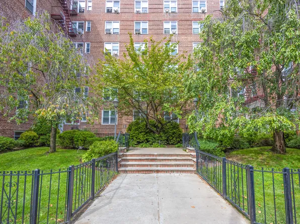 88-09 35th Avenue image 2 of 19