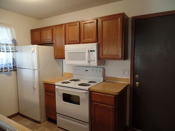 3rd image of 2618 Brookdale Ln N