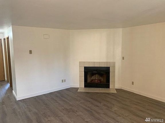 3rd image of 3430 Wetmore Ave APT A