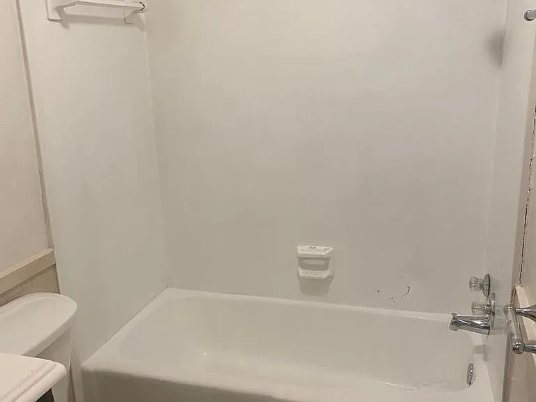 1602 SW B Ave — Photo 7