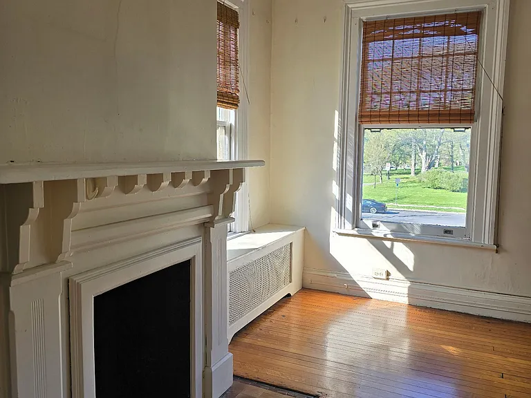 702 Madison Ave #3 — Photo 4