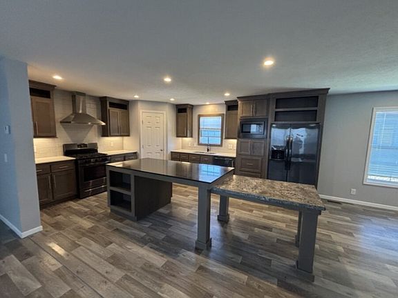 5th image of 9790 Besants Ct #460
