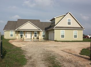 604 County Road 5713, La Coste, TX 78039