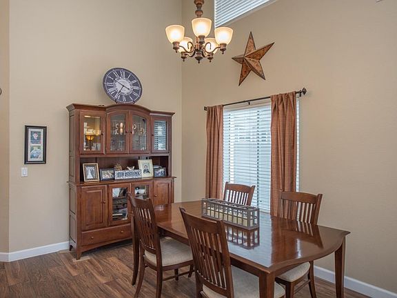 3rd image of 1722 Stone Creek Dr