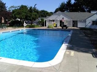 65 Doverbrook Rd, Chicopee, MA 01022