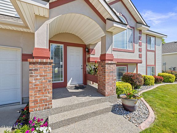 2nd image of 2893 W Strawberry Ln