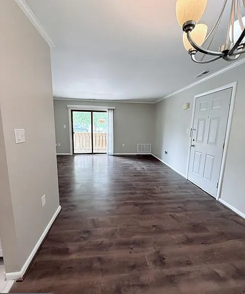 511 Ravens Crest Dr — Photo 6