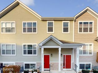 1924 Rena Ln, Yorkville, IL 60560