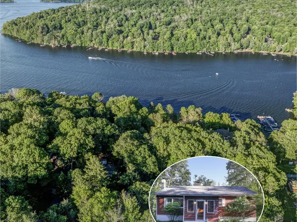 119 N Eastwood Dr, Greentown, PA 18426