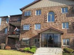 17200 Ridgeland Ave APT 1W, Tinley Park, IL 60477