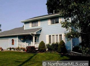 2664 Elm St, Saint Paul, MN 55109