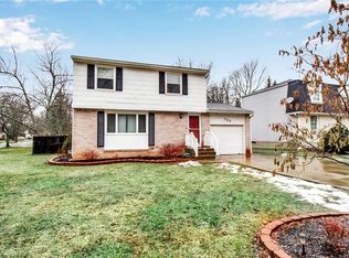 320 Bucyrus Dr, Amherst, NY 14228