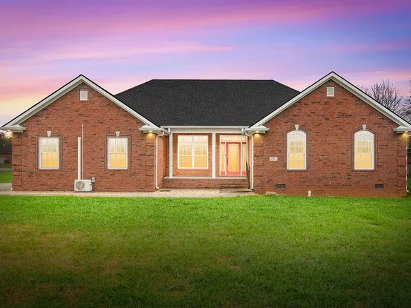 1220 Emerson Cir, Hopkinsville, KY 42240