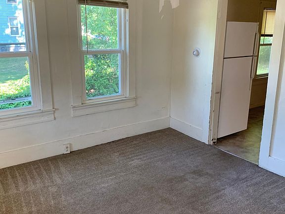 3rd image of 47 Bernardino Ave