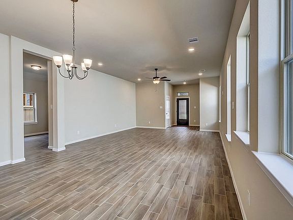 The Woodlee - Dining Room