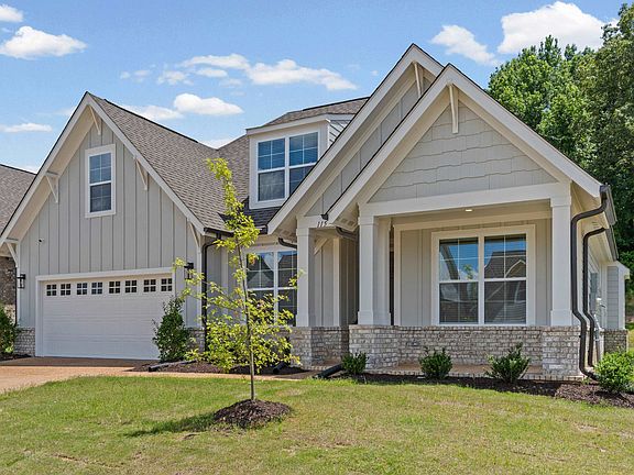 2nd image of 115 Live Oak Cv