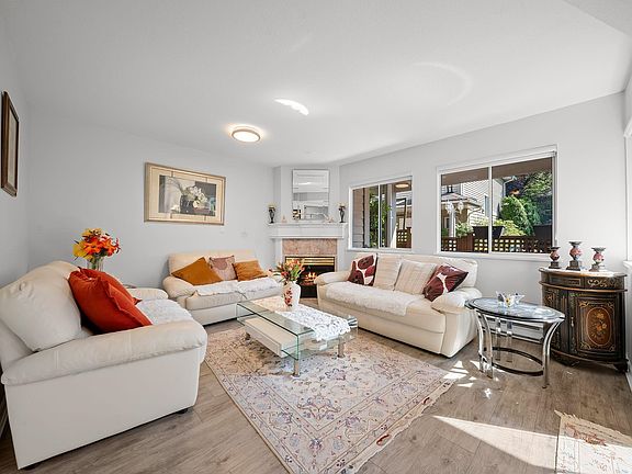 2nd image of 815 Tobruck Ave #8