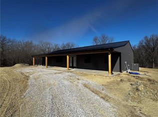 7266 NW State Route Ff, Adrian, MO 64720