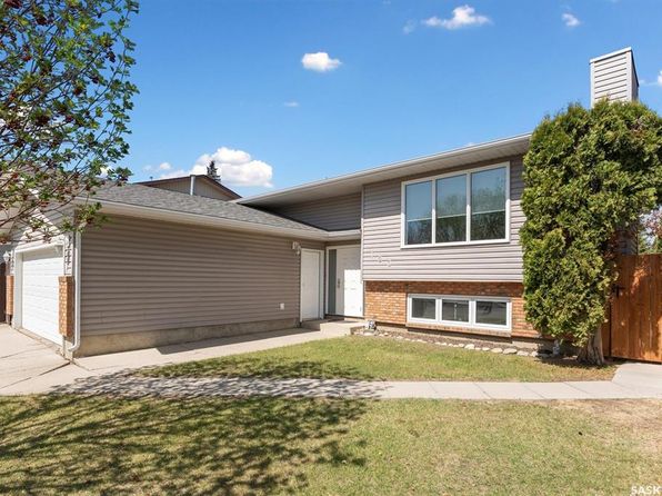 120 Kenosee CRESCENT, Saskatoon, SK S7J 3S8
