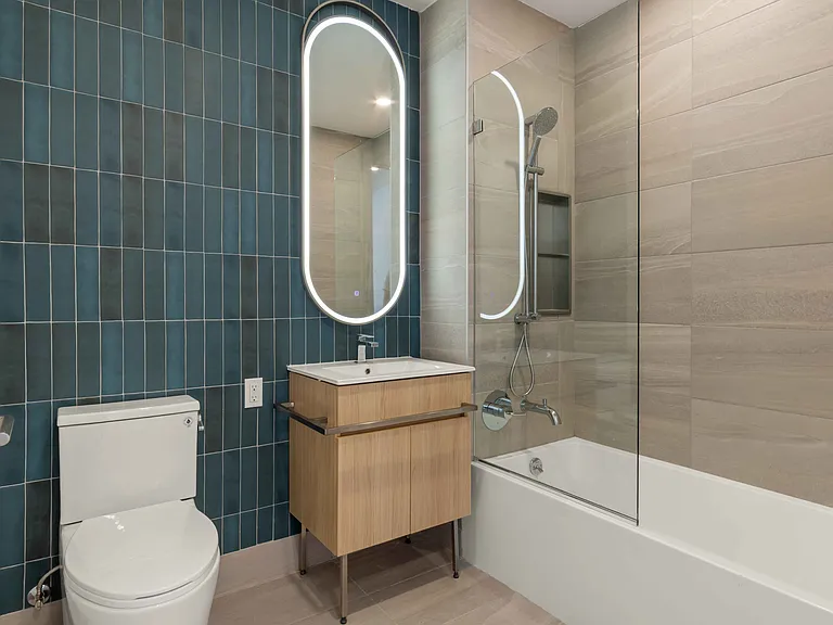 2201 Beverley Rd #322B — Photo 4