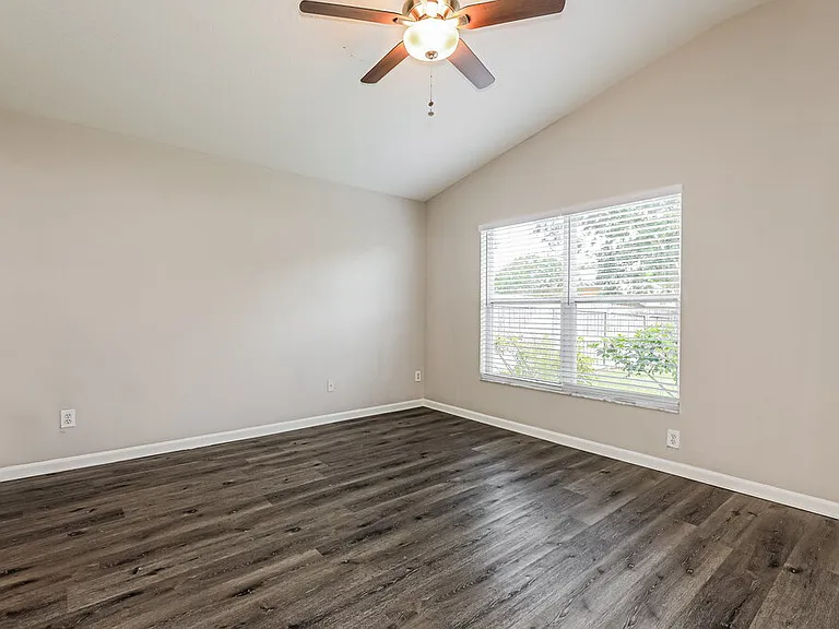 10428 Hunters Haven Blvd — Photo 9