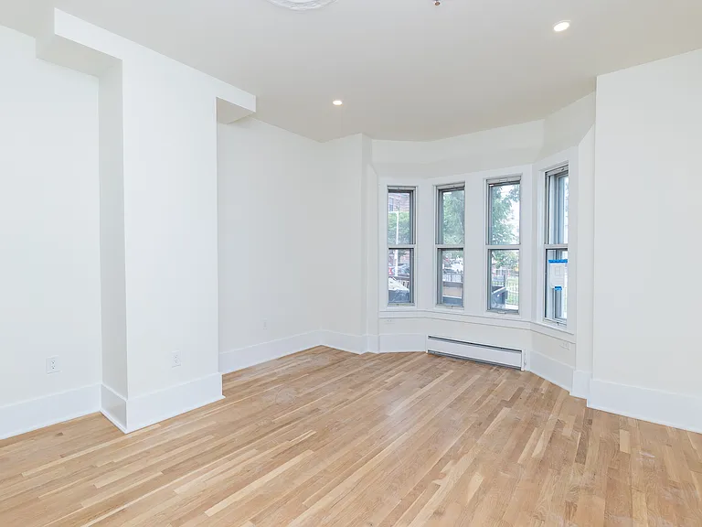 219 Trenton St #1 — Photo 3