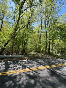 Pollys Lane, Montville, CT, 06353