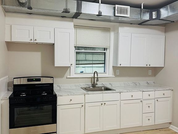 3rd image of 38 S 17th St Floor 1