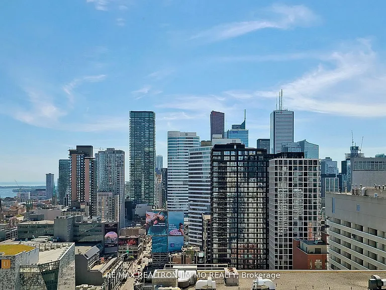 386 Yonge St #2508 — Photo 29