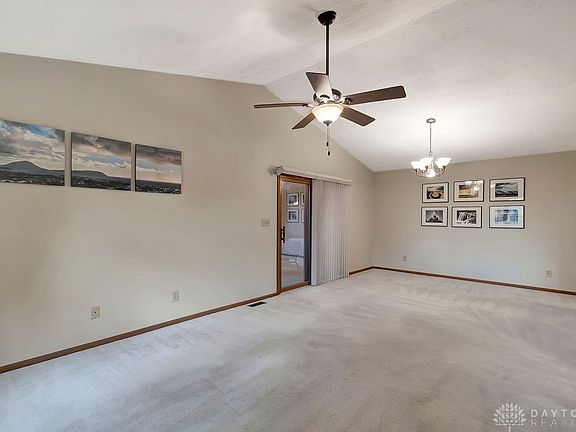 3rd image of 7817 Port Cir
