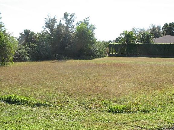 5th image of 214 Cays Dr Lot 4