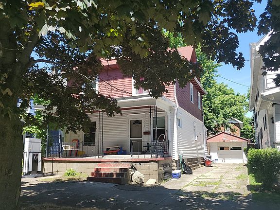 3rd image of 714 N Park Ave