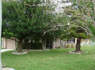 413 NE 11th Pl, Cape Coral, FL 33909