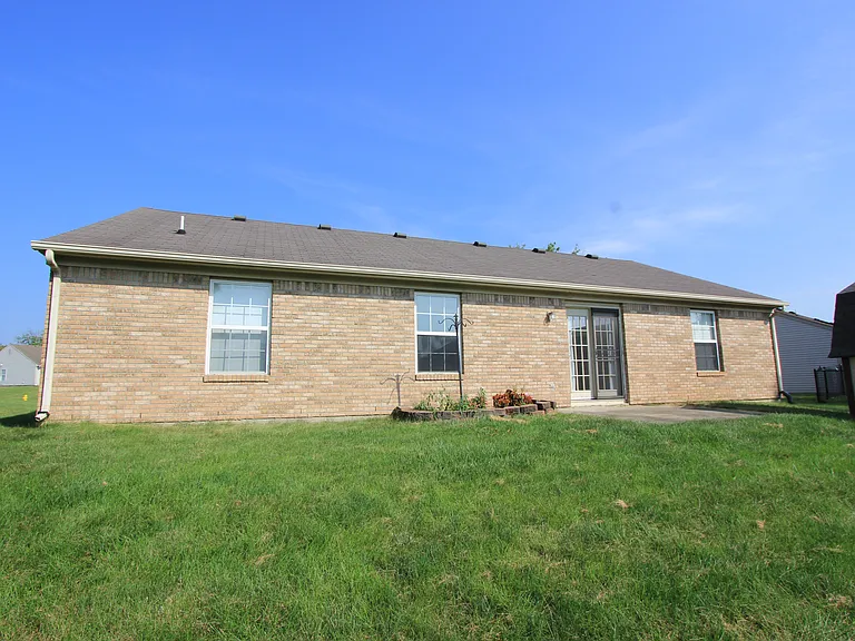 33 Morse Cir — Photo 6