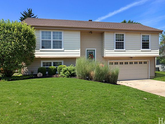 3rd image of 4902 Pyndale Dr