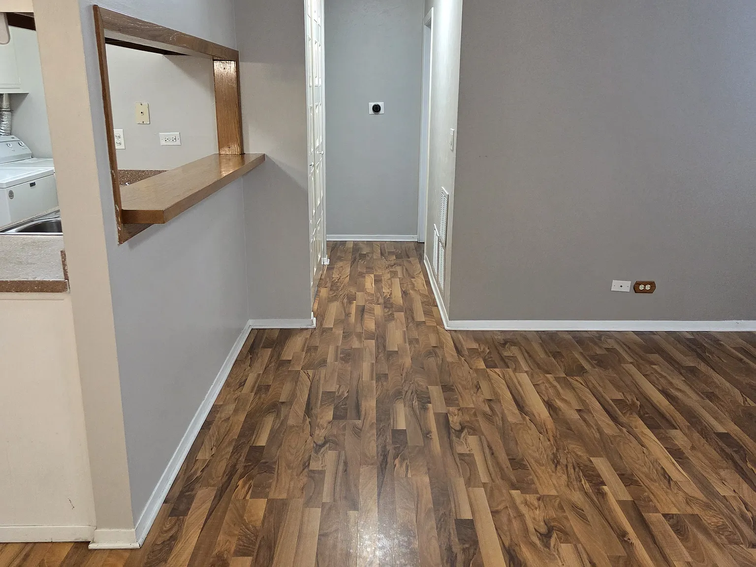 2 bed, 882 sqft, $1,895 — Photo 3