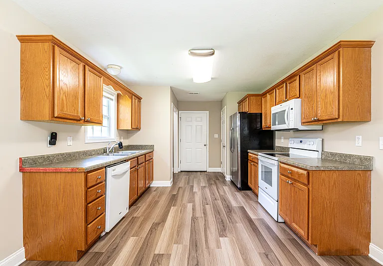 637 Marston Ln #1 — Photo 10