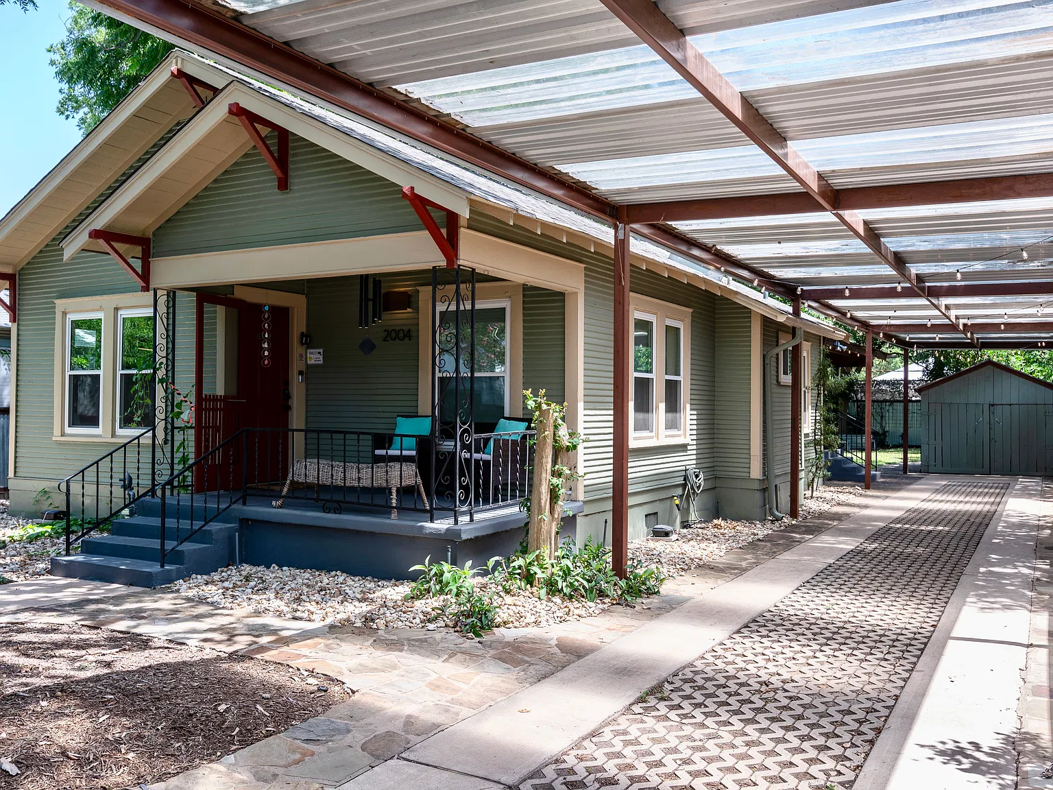 2 bed, 928 sqft, $3,200 — Photo 4
