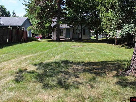 3rd image of 1005 S Franklin St