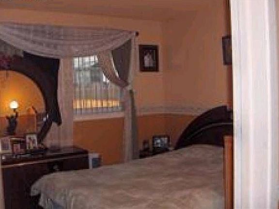 4th image of 6717 Baine Ave