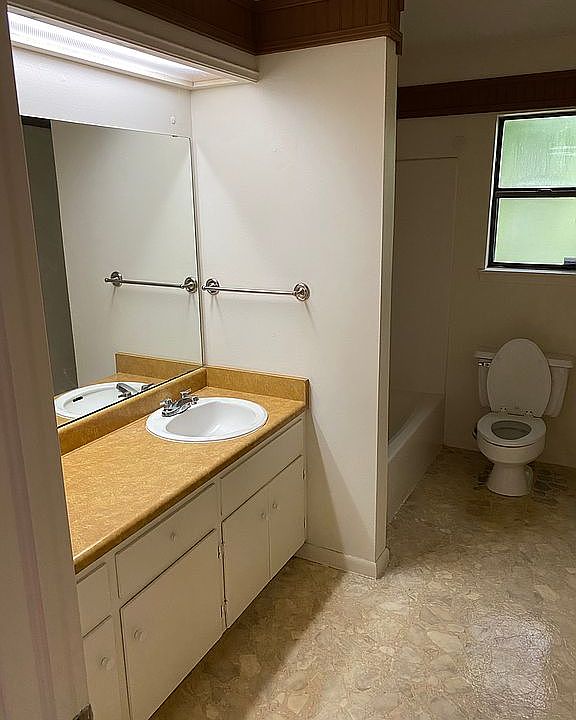 1st image of 1016 Jefferson Ave #1014