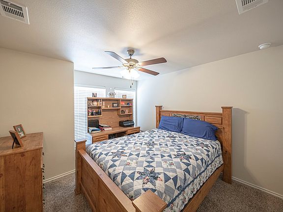 5th image of 6909 Yellow Rose Ct