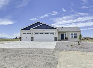1374 E Challenger Pl, Pueblo West, CO 81007