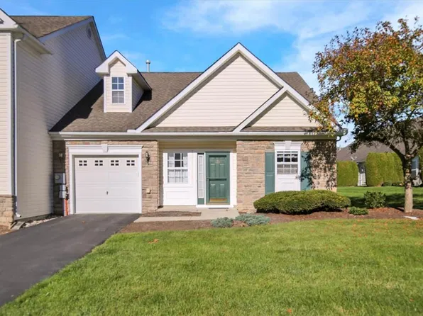 125 Village Dr, Blandon, PA 19510