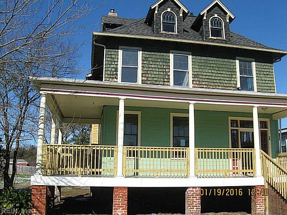 2nd image of 415 E Pembroke Ave