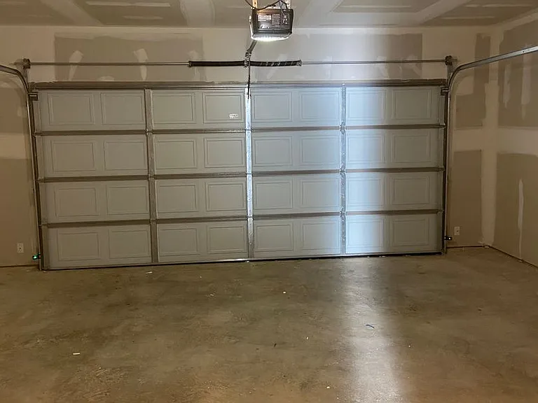2612 Grand Ln — Photo 25