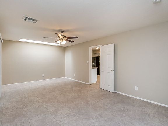 4th image of 11022 N 38th Dr