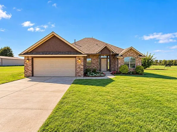 815 N Richland Rd, Tuttle, OK 73089