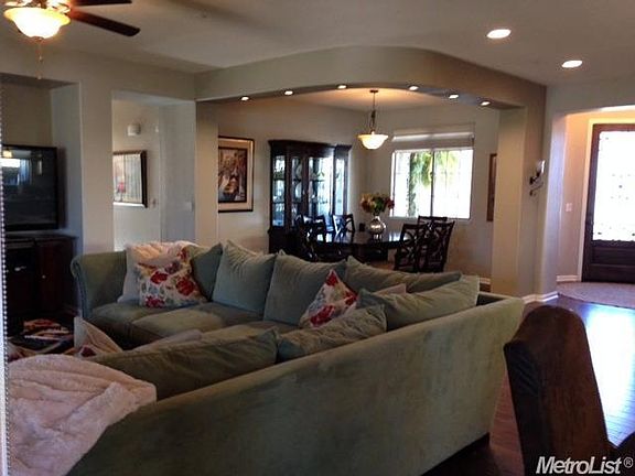 4th image of 416 Castle Oaks Dr